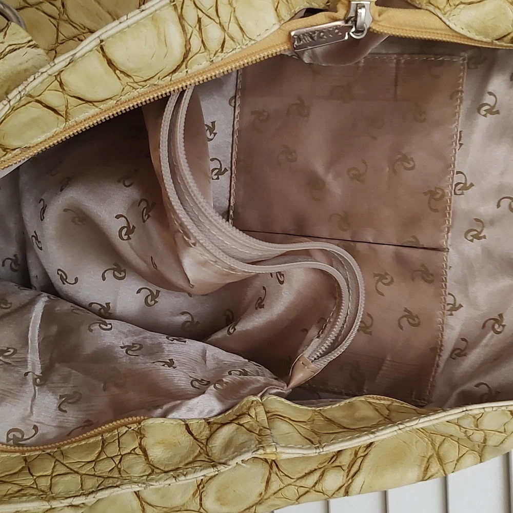 Ripani Yellow Ripple Embossed Leather Handbag - Picture 8 of 9